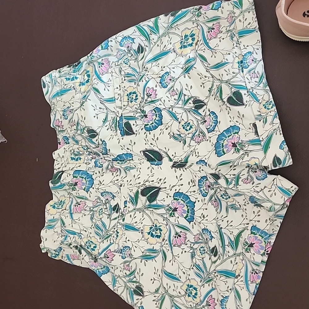 LOFT Paperbag Shorts in Floral